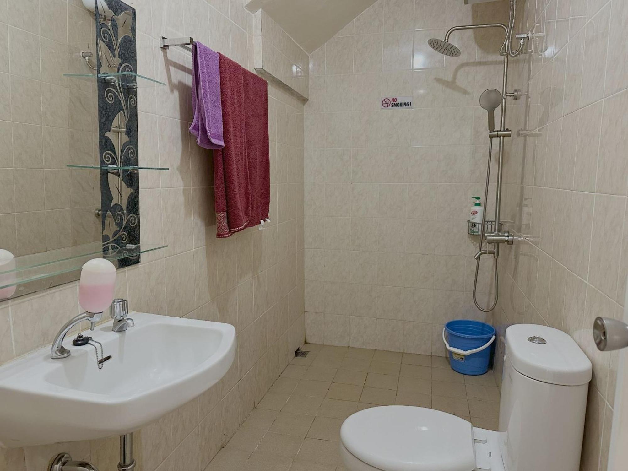 Blessimore Springhill 4Br 巨港 外观 照片